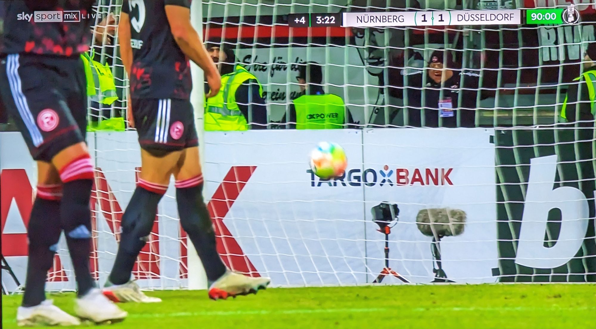 FCN vs F95: Der bescheuerte Ausgleich in letzter Sekunde (Screenshot: Sky)