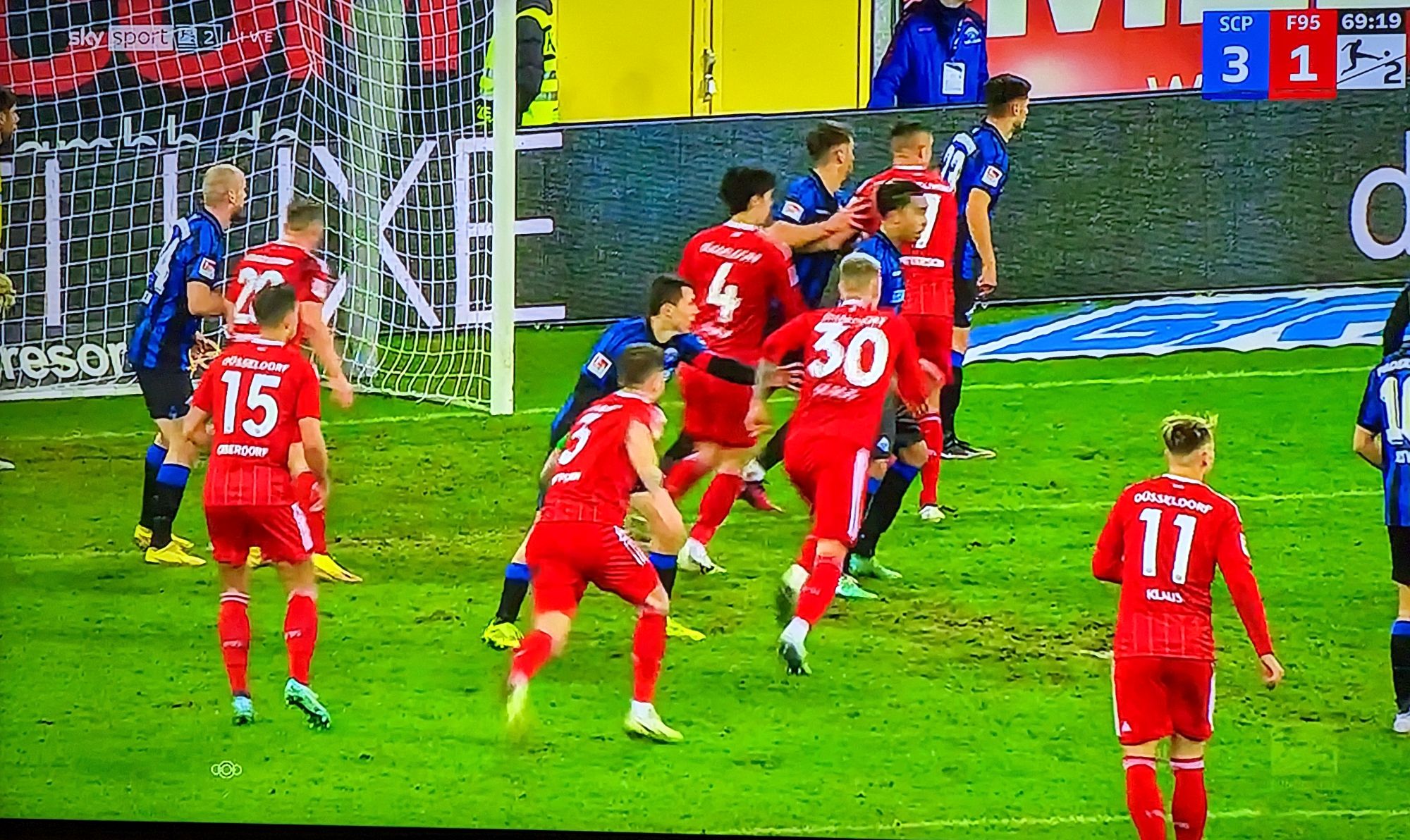 SCP vs F95: Eine Ecke, die nichts brachte (Screenshot: Sky)