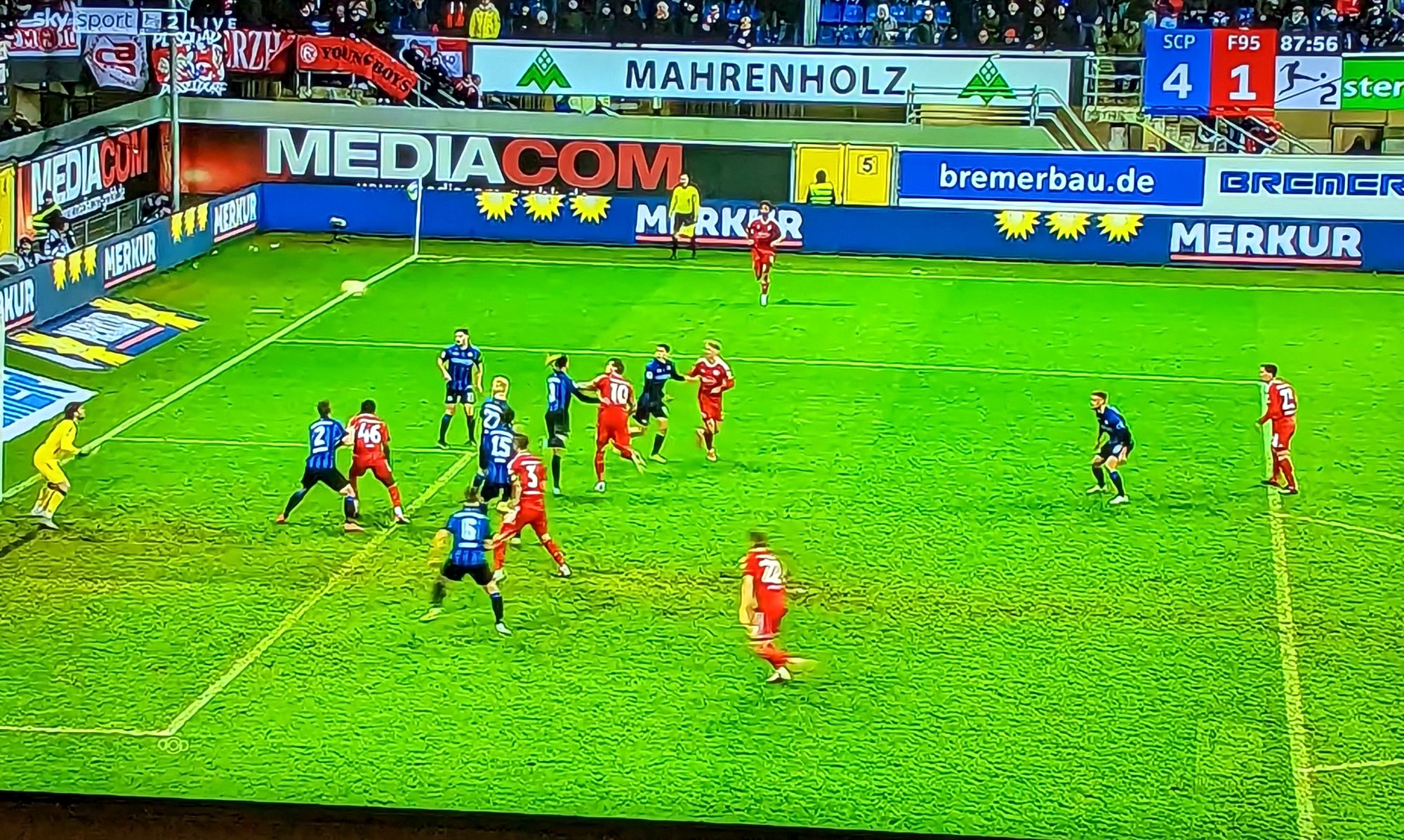 SCP vs F95: Letzter Versuch durch Daniel Ginczek (Screenshot: Sky)