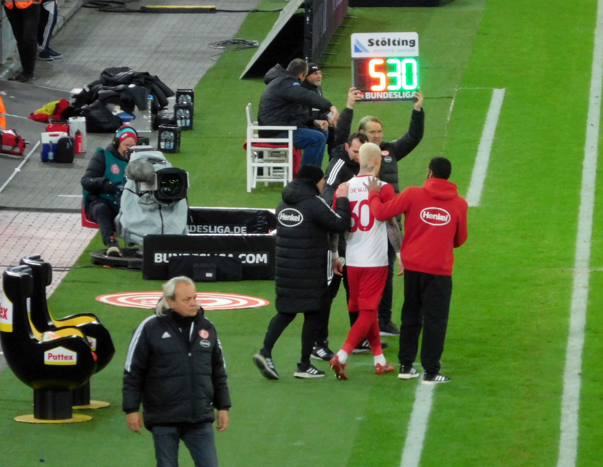F95 vs HDH: Jordy de Wijs, frisch erblondet, kommt in der 86. (Foto: FP)