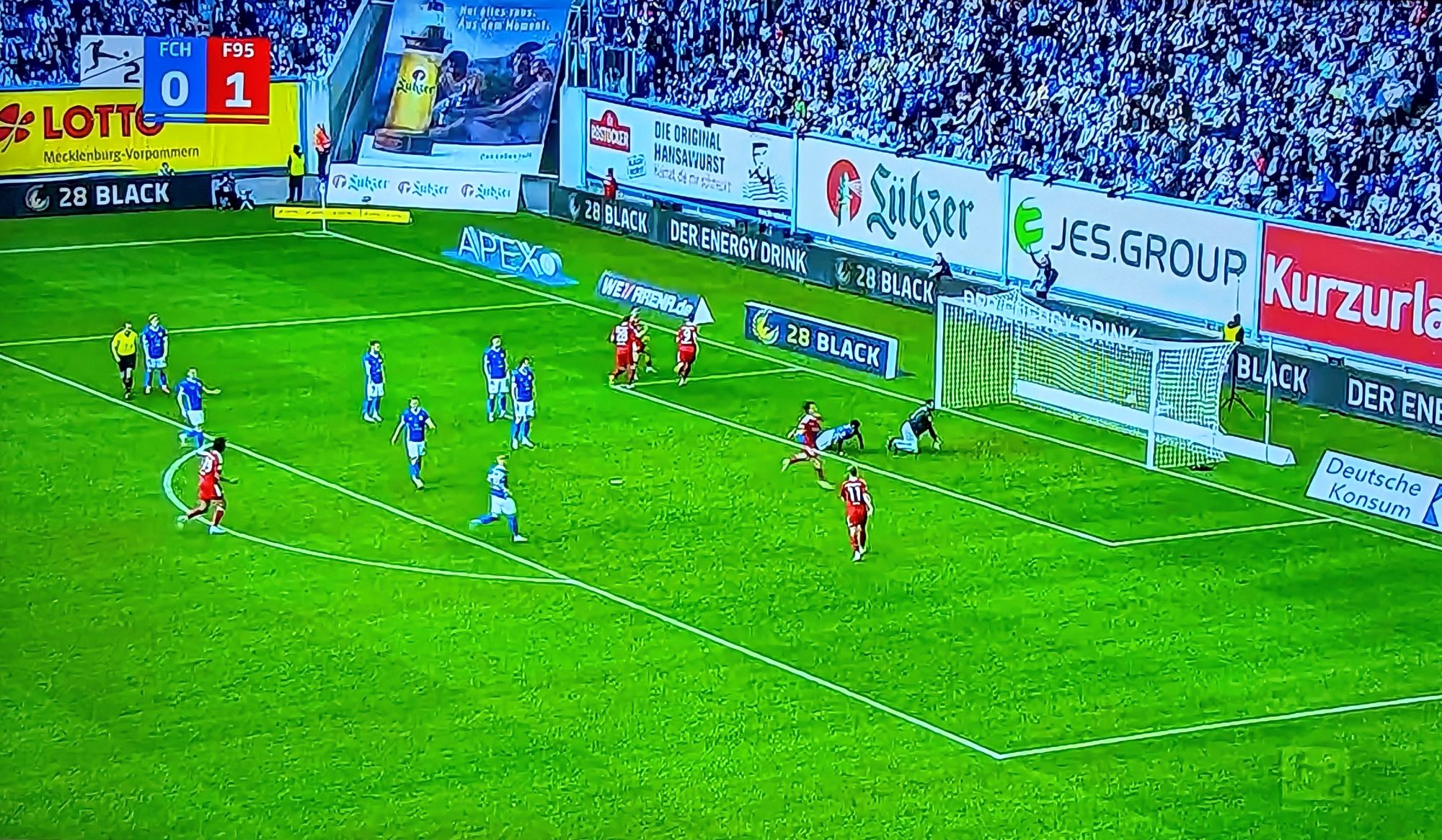 Rostock vs F95: Ein richtig schönes Abstaubertor (Screenshot: Sky)