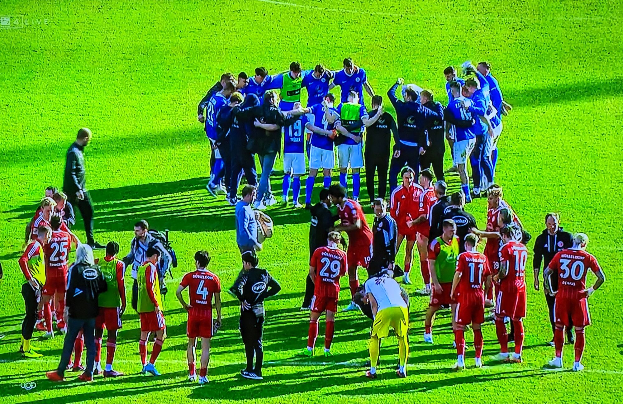 Rostock vs F95: Des einen Freud', des anderen Leid... (Screenshot: Sky)