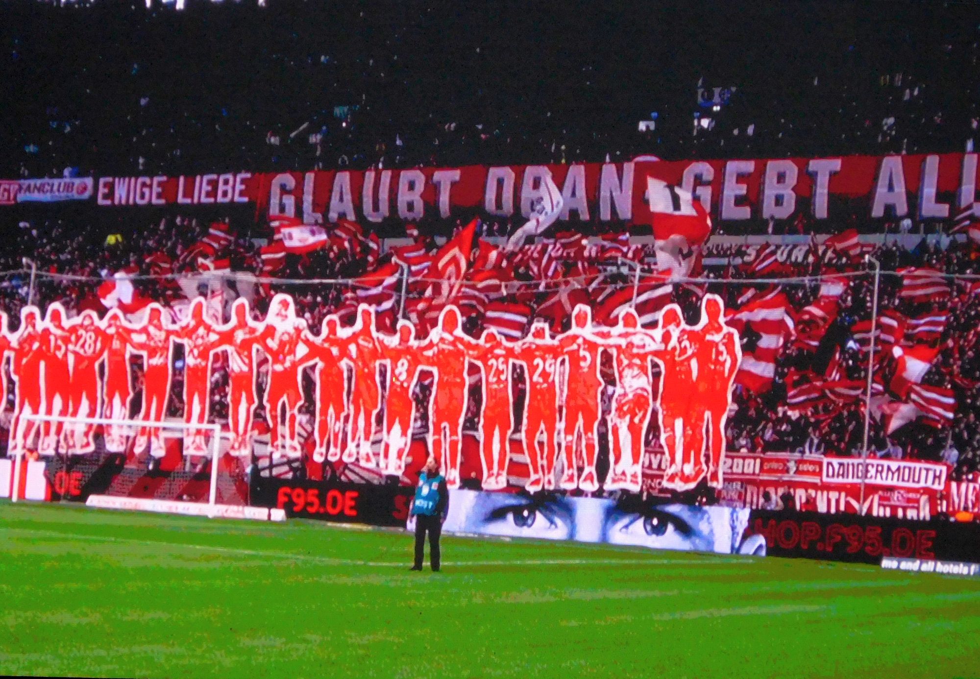 F95 vs HSV: Sehr schöne Choreo unserer Ultras (Foto: FP)