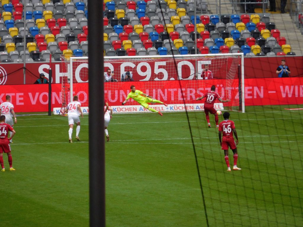 F95 vs Kiel: Ginczek verwandelt den Elfmeter (Foto: FP)