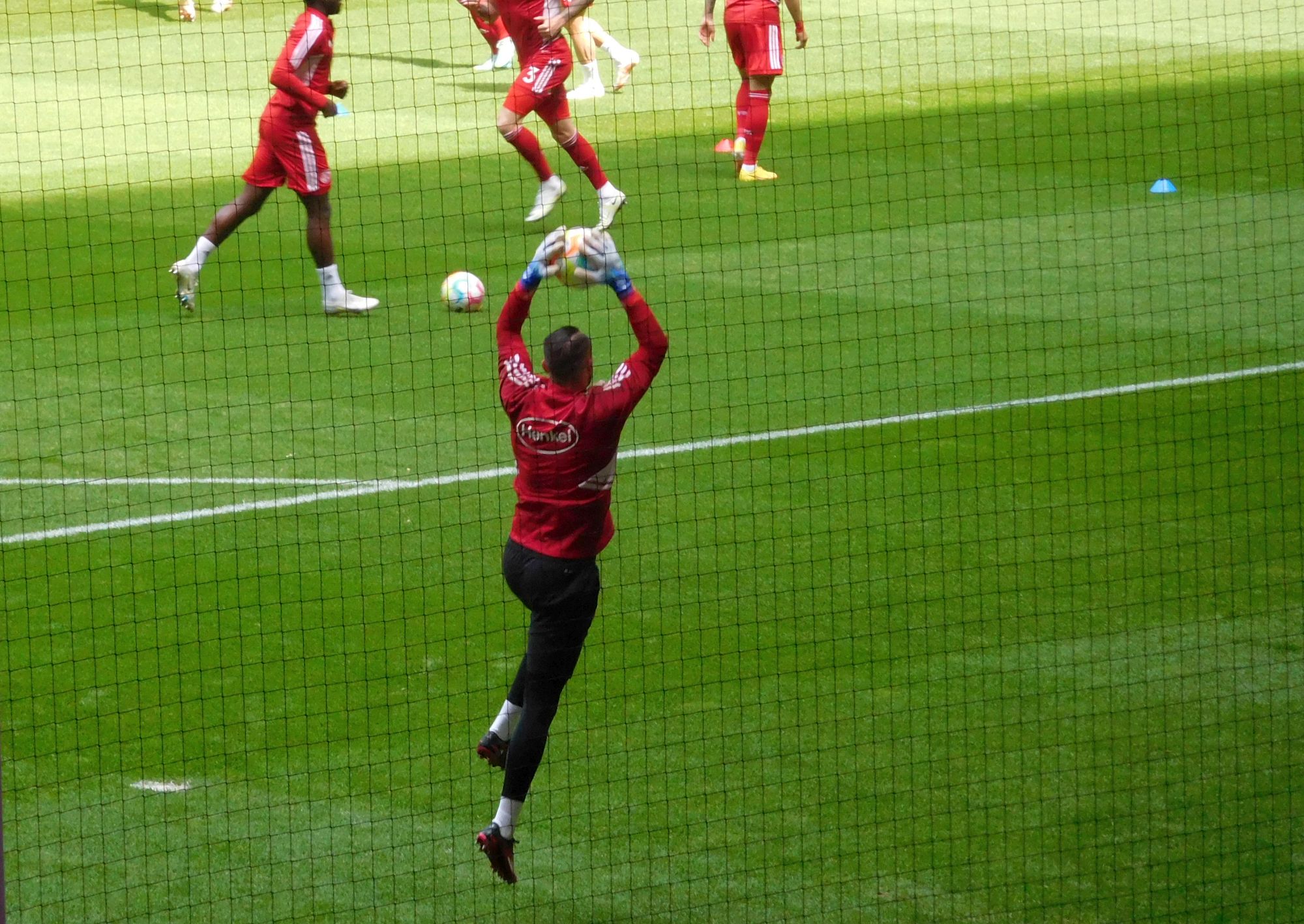 F95 vs Kiel: Kaste beim Warmmachen (Foto: FP)