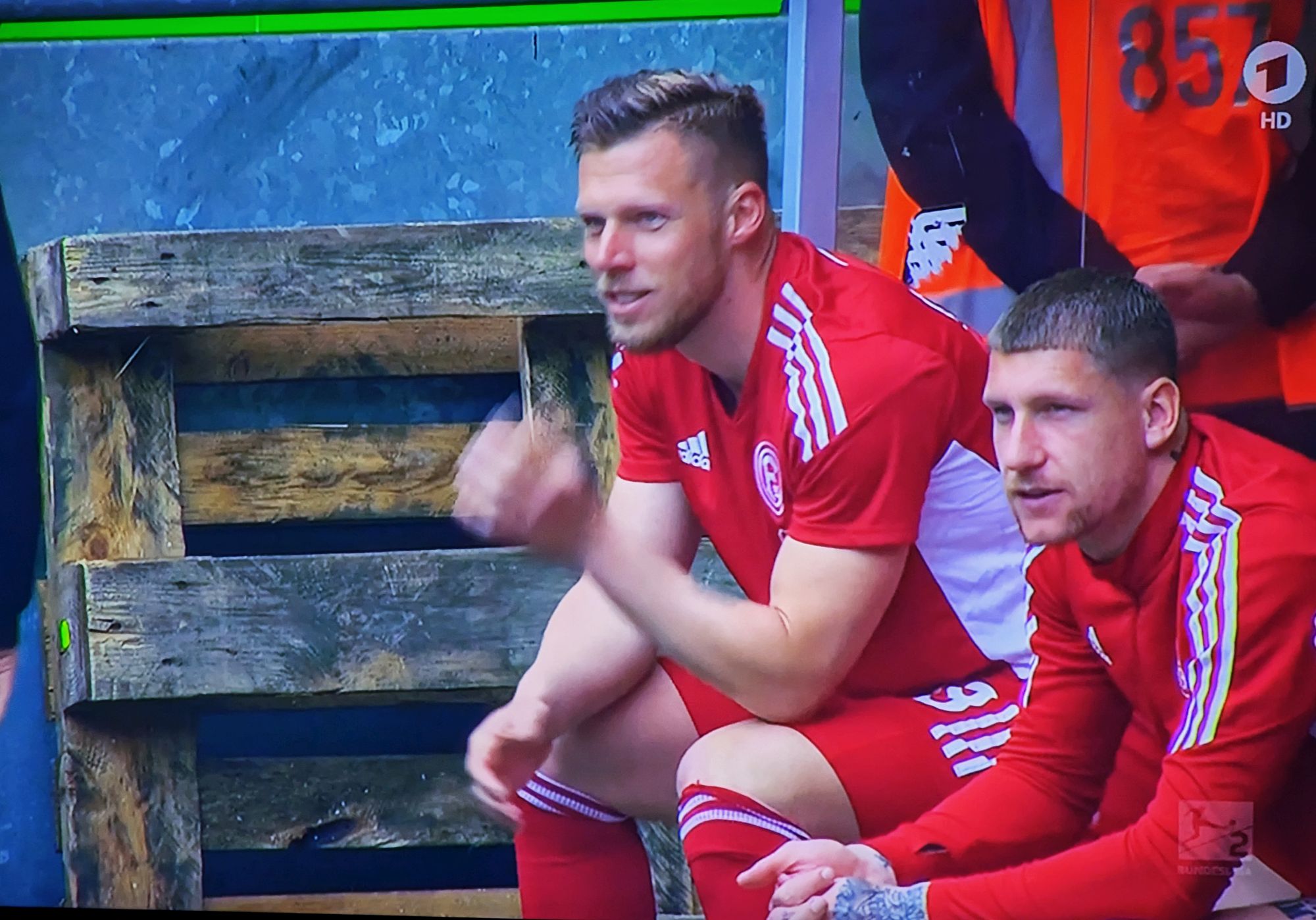 F95 vs Hannover: Rouwen wartet auf seinen letzten Einsatz (Screenshot: ARD Sportschau)