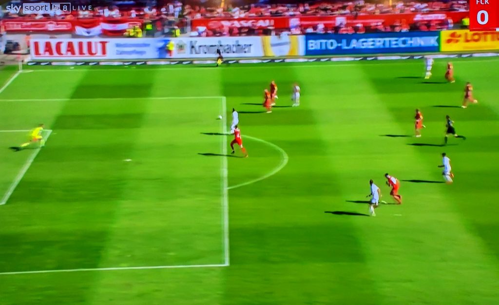 Lautern vs F95: Hennings auf Ginczek - 3:0 (Screenshot: Sky)