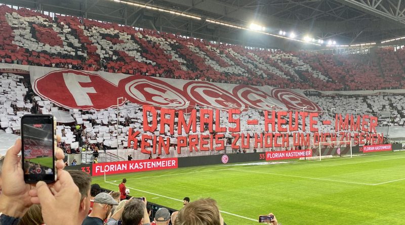 F95 vs Hertha: Eine beeindruckende Choreo (Foto: Peter Sch. für FP)