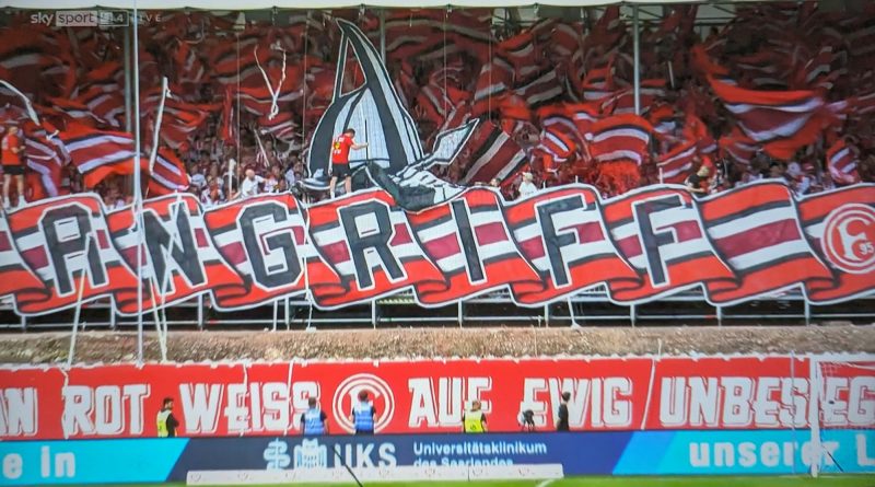 Elversberg vs F95: 2.100 Fortuna-Fans proben den Angriff (Screenshot Sky)