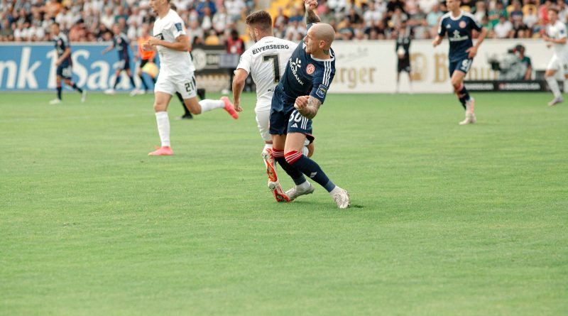 Elversberg vs F95: Jordy kahlrasiert flößt Gegnern Angst ein (Foto: Sandra Drljaca)