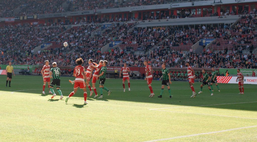 F95 vs Hannover: Intensive Mehrkämpfe (Foto: Sandra Drljaca)