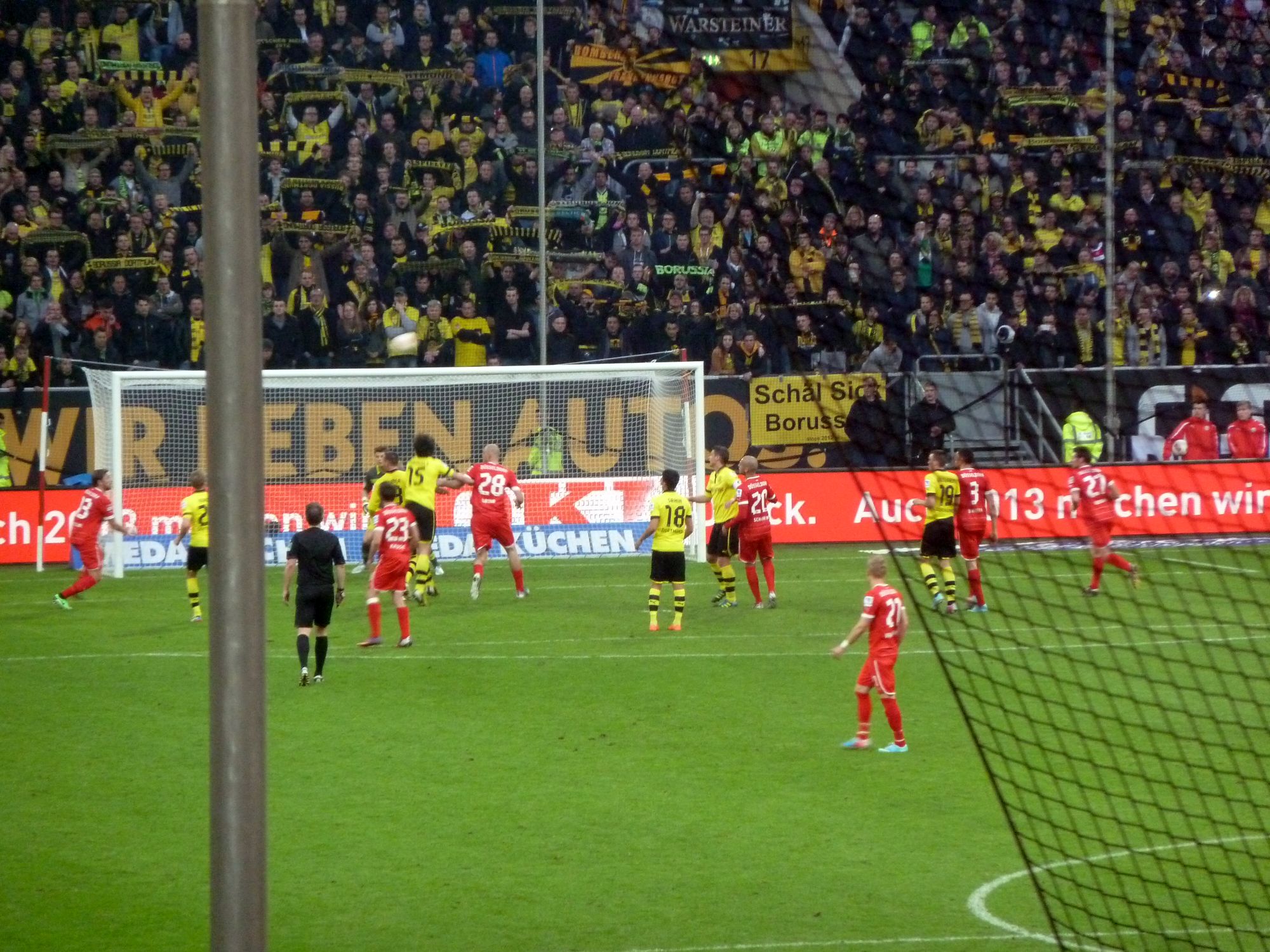 April 2013: Leider verloren - das Heimspiel gegen den BVB (Foto: FP)