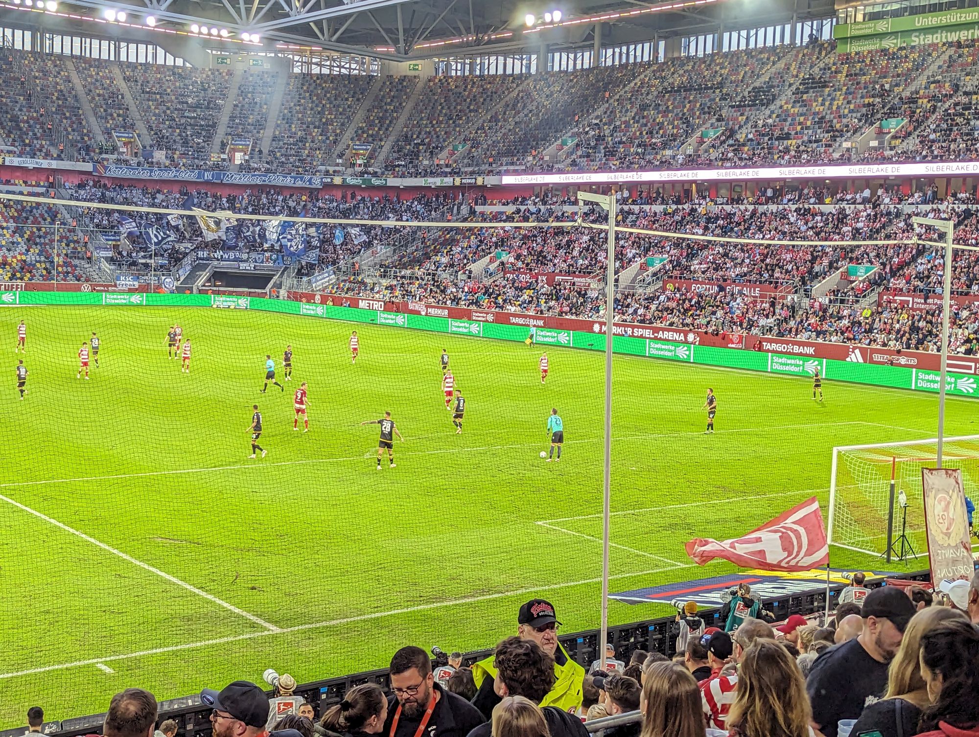 F95 vs KSC: Kurz nach Wiederanpfiff (Foto: FP)