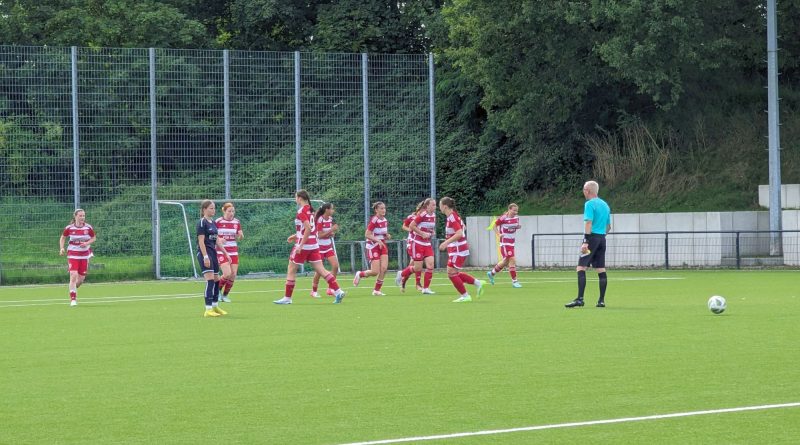 F95-U17innen vs FV M'Gladbach: Jubel nach dem 1:0 (Foto: FP)