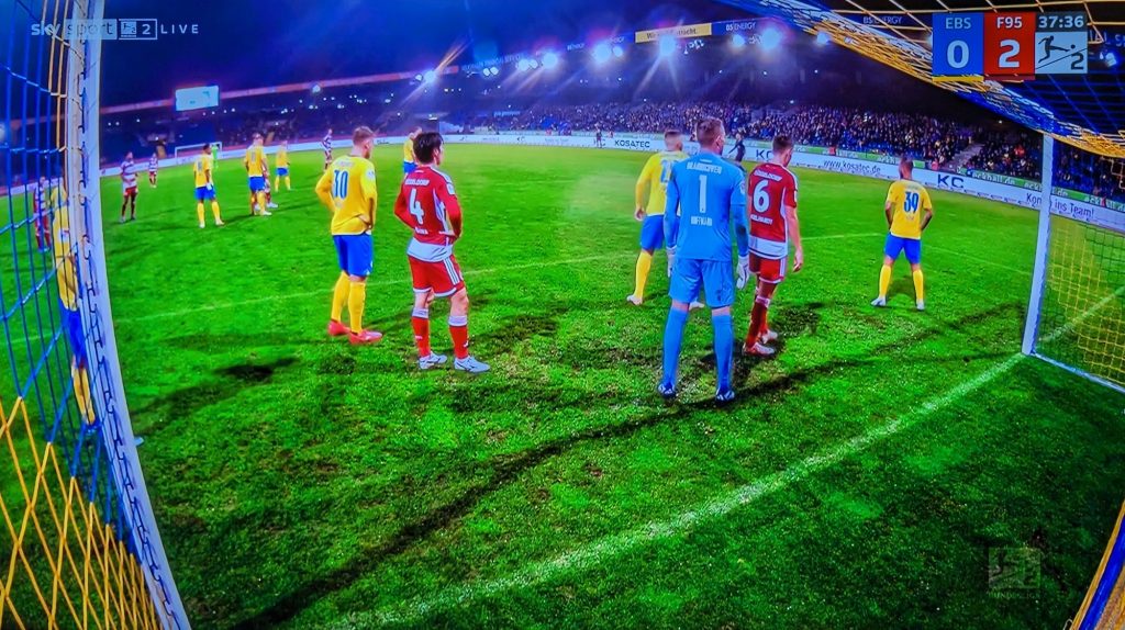 Braunschweig vs F95: Irgendeine Ecke... (Screenshot Sky)