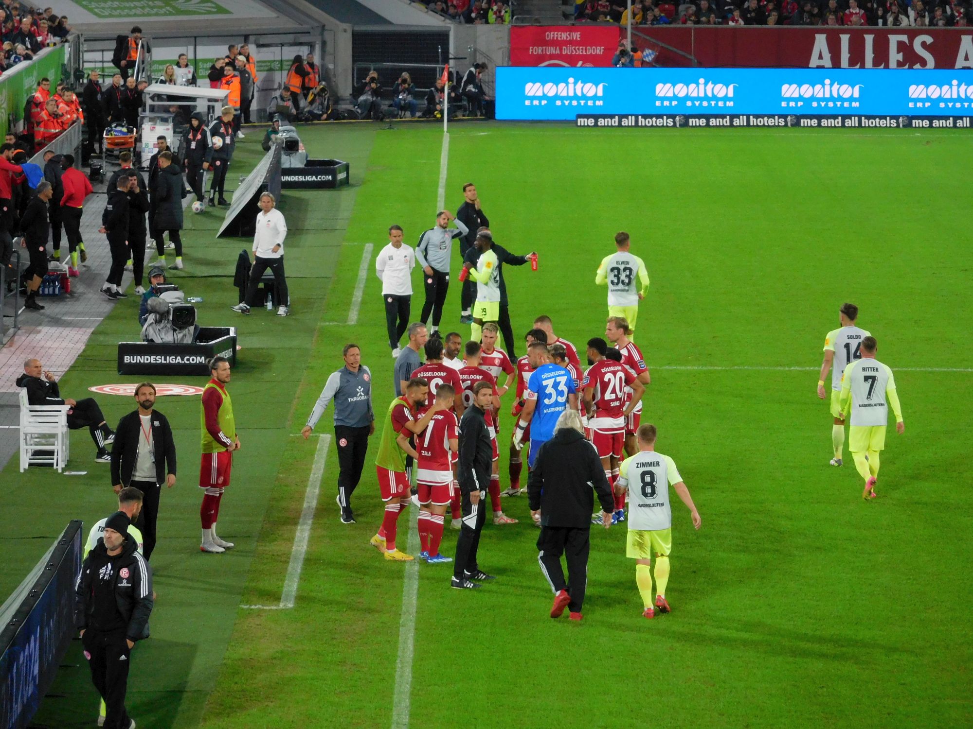 F95 vs K'lautern: Nach dem Flaschenwurf am Rande des Spielabbruchs (Foto: FP)