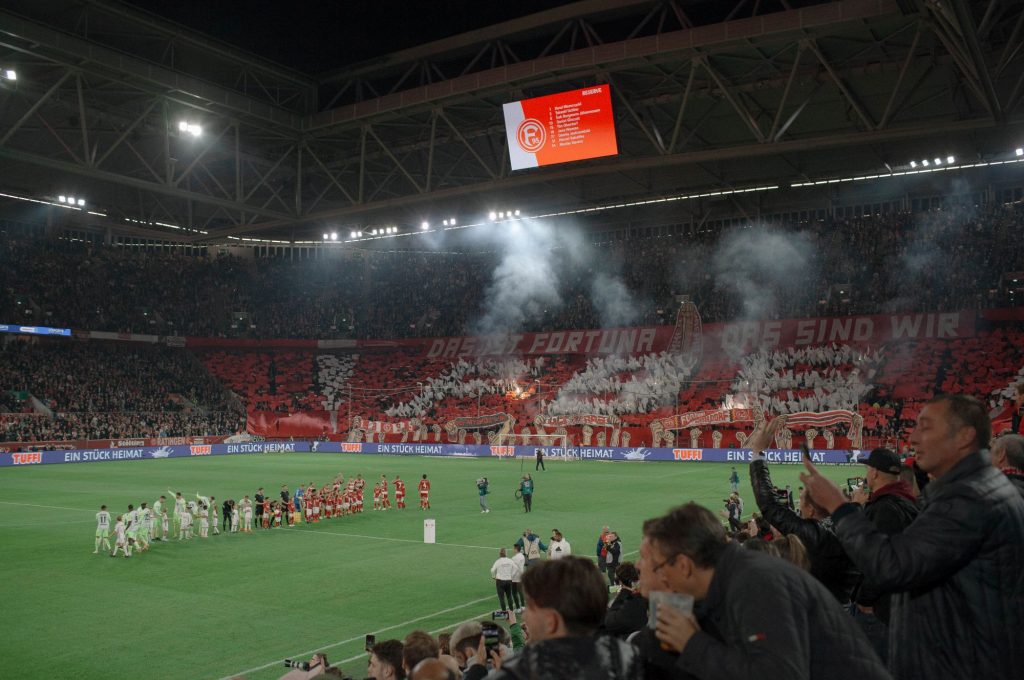 F95 vs K'lautern: Großartige Stümmung schon beim Einlauf der Teams (Foto: Sandra Drljaca)