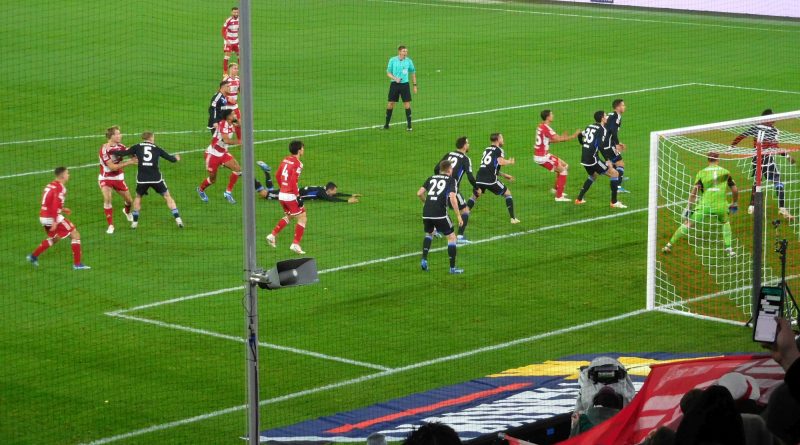 F95 vs Schalke: Ecke für uns - nix passiert (Foto: FP)