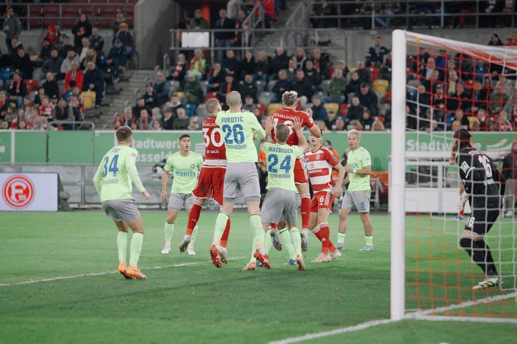 F95 vs Wehen: Selbst Jordy und Jona zusammen schaffen das Tor nicht (Foto: Sandra Drljaca)