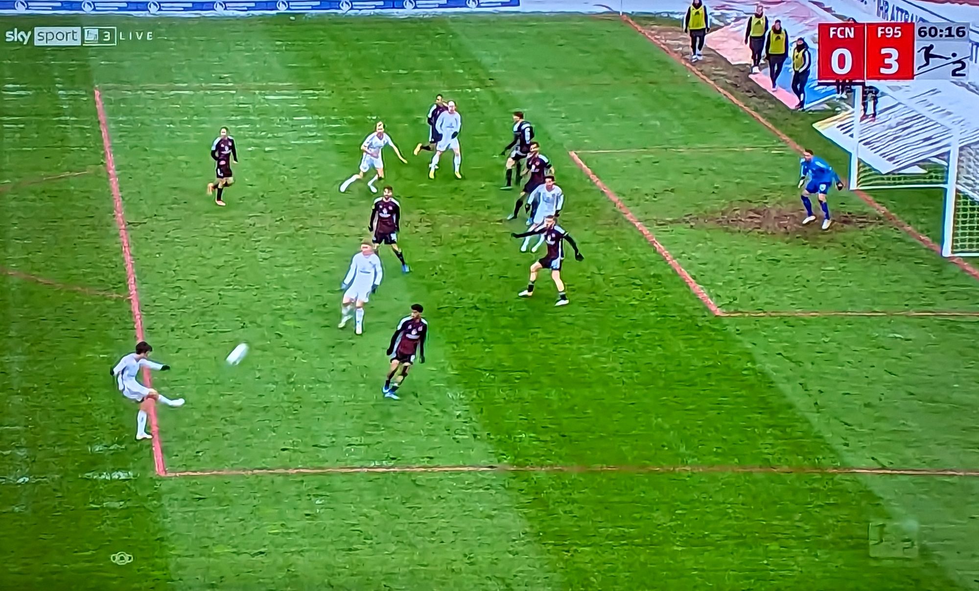 Nürnberg vs F95: Bämm 3 - Vince köpft das 3:0 (Screenshot Sky)