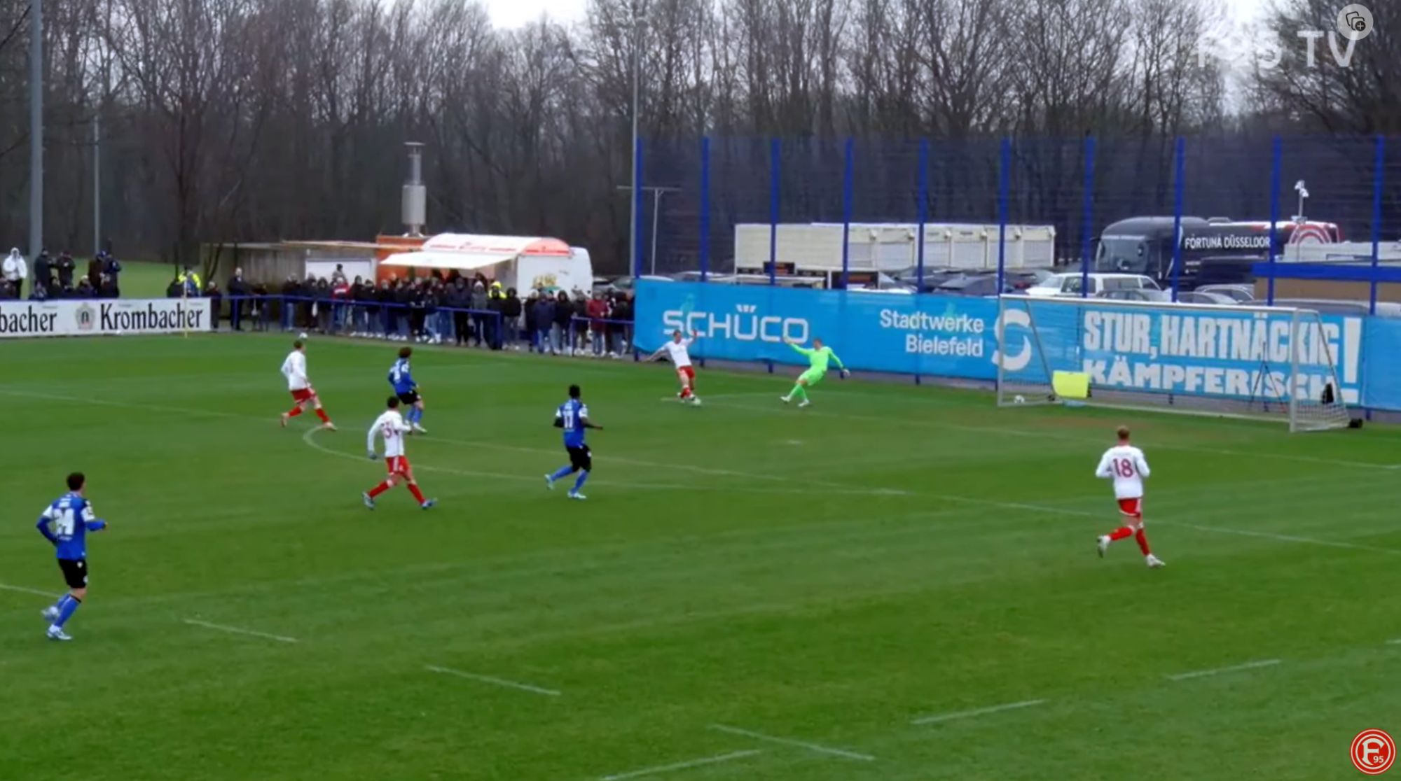 Bielefeld vs F95: Eine der vielen vergeigten Chancen (Screenshot F95.tv)