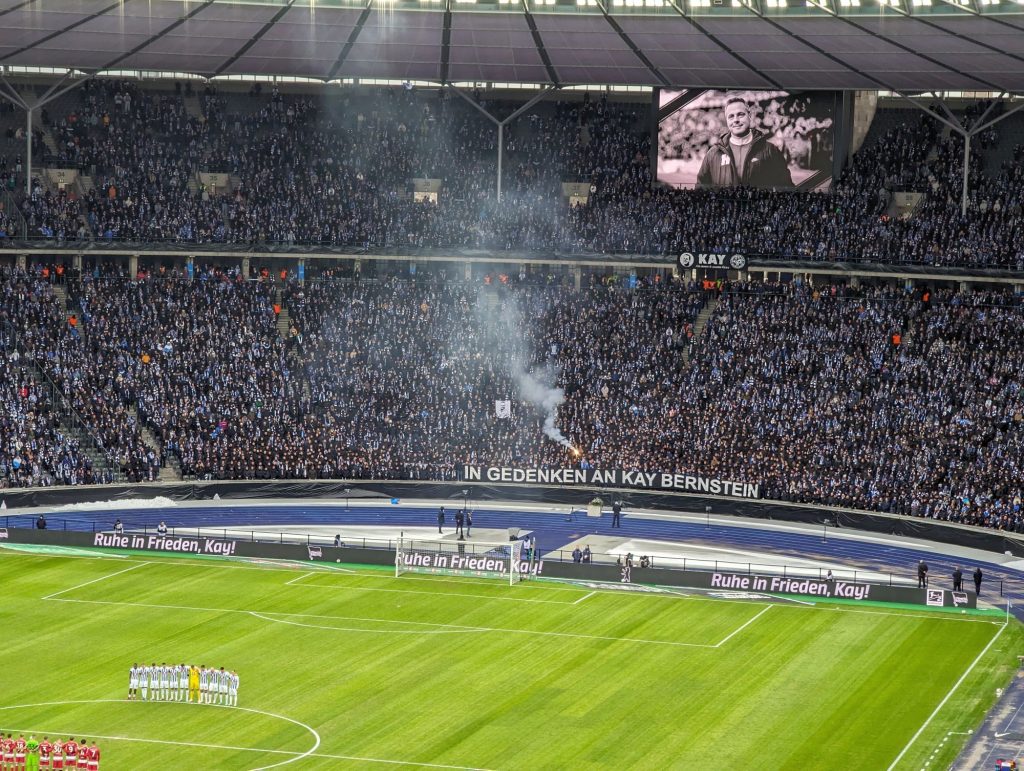 Hertha vs F95: Würdiges Gedenken (Foto: FP)