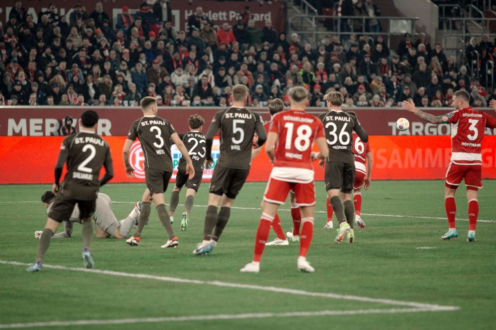 F95 vs Pauli: Konzentrierte Abwehrarbeit des FCSP (Foto: Sandra Drljaca für FP)