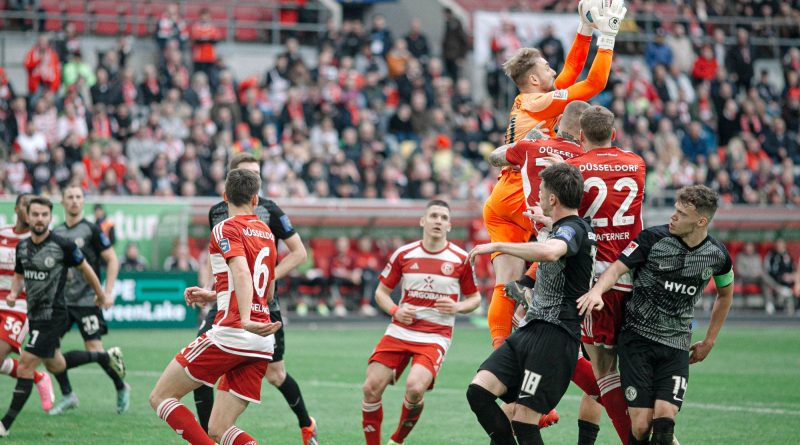 F95 vs Elversberg: Mutiger Tormann der SVE (Foto: Sandra Drljaca)