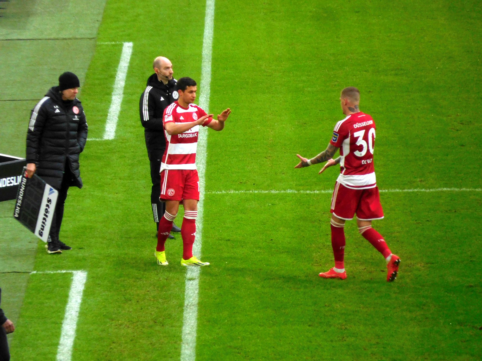 F95 vs Rostock: Tim Oberdorf kommt in der 58. für den leicht verletzten Jordy de Wijs (Foto: FP)