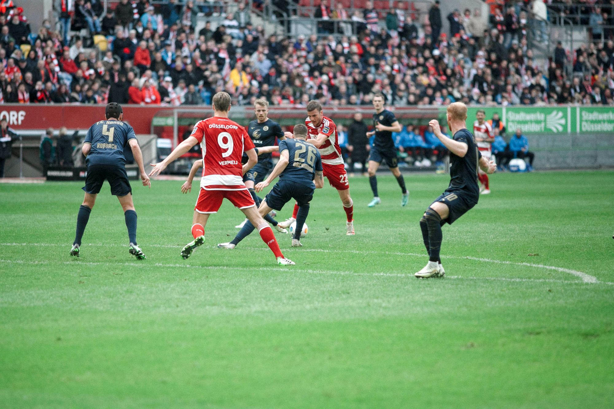 F95 vs Rostock: Zwischendurch auch mal ein Torschuss (Foto: Sandra Drljaca))