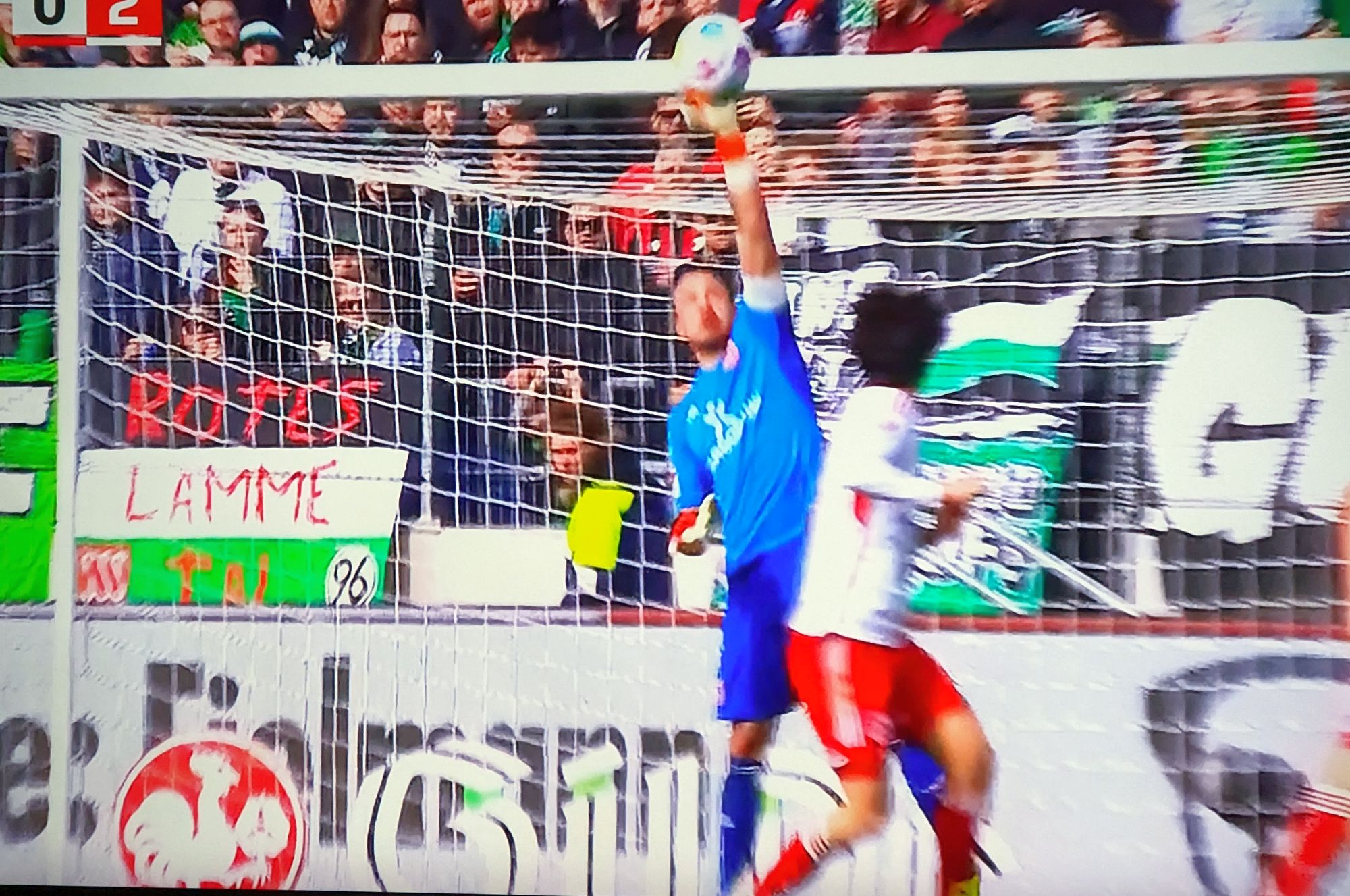 Hannover vs F95: Eine der tollen Paraden des Flo Kastenmeier (Screenshot Sky)