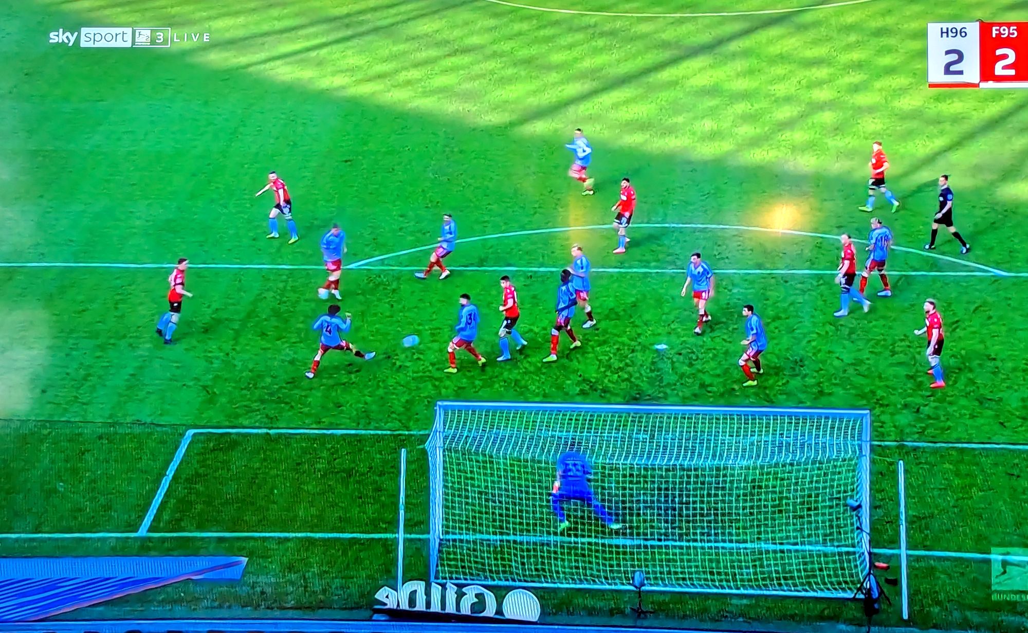 Hannover vs F95: Glückstreffer zum 2:2 (Screenshot Sky)