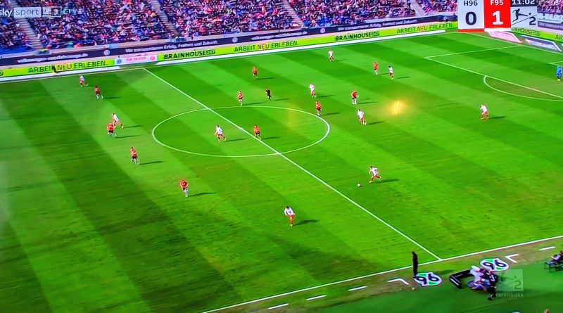 Hannover vs F95: Im Niedersachsenstadion (Screenshot Sky)