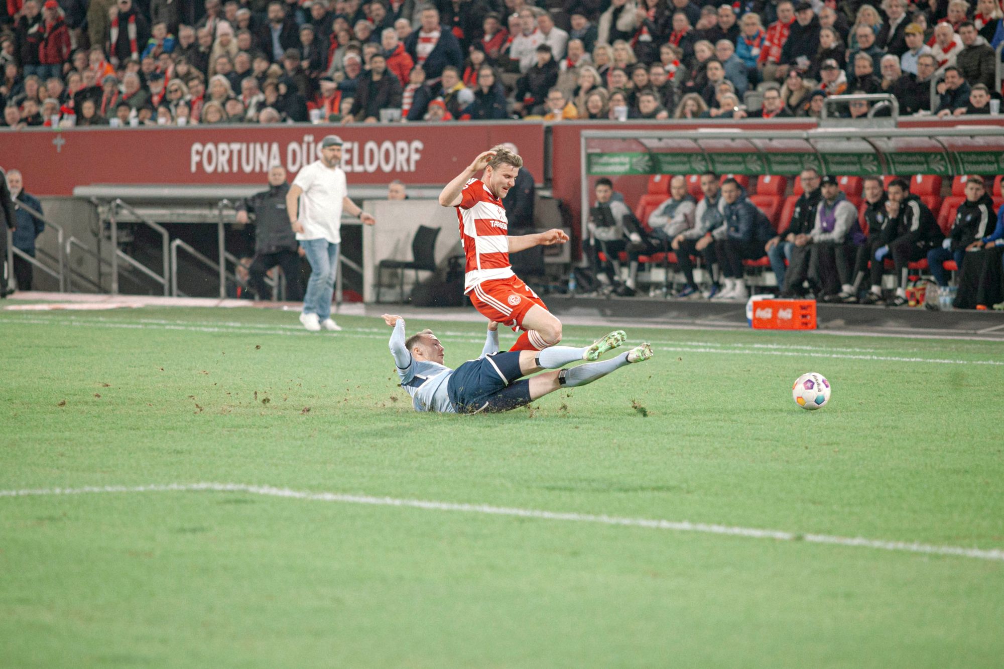 F95 vs HSV:  Wenige Fouls im Spiel (Foto: Sandra Drljaca)