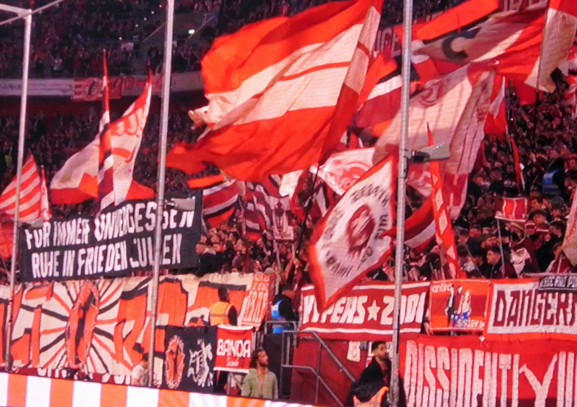 F95 vs HSV:  Gute Stümmung im Block (Foto: FP)