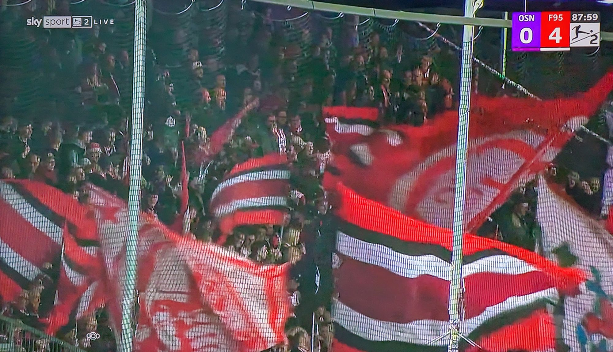 Osnabrück vs F95: Der hochmotivierte Auswärtsblock (Screenshot Sky)