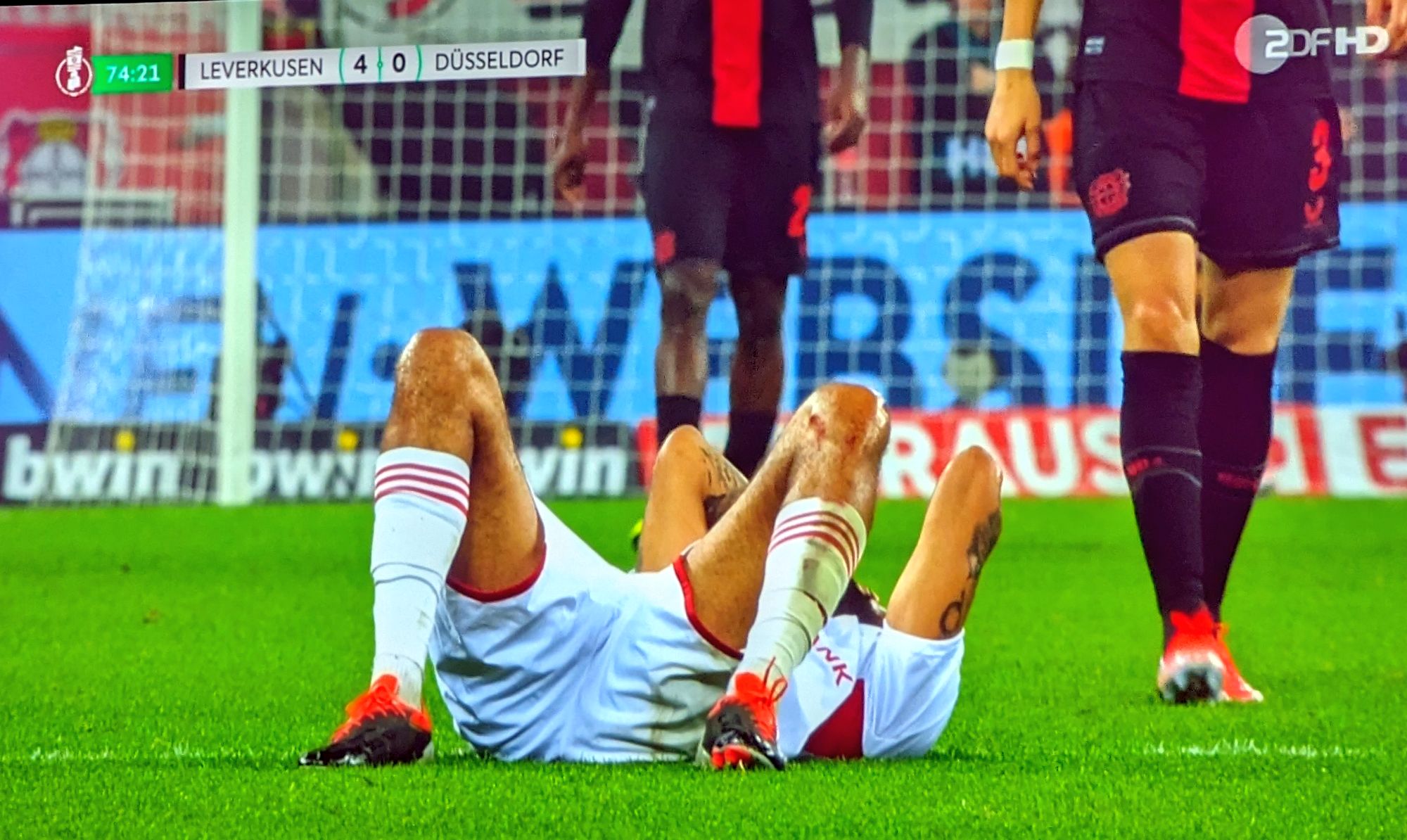 Leverkusen vs F95: Steh auf, wenn du am Boden liegst (Foto: FP)