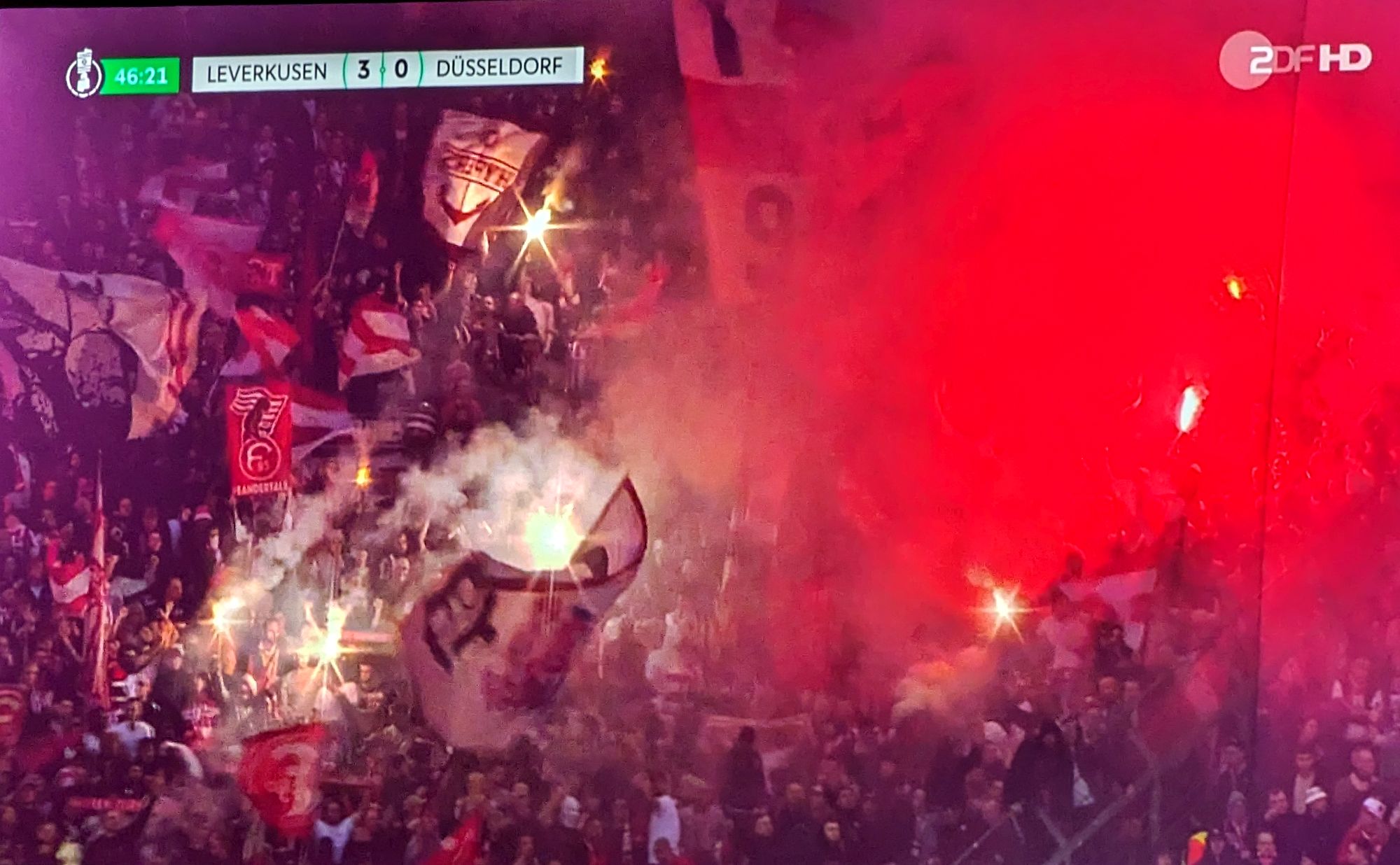 Leverkusen vs F95: Fußball muss brennen (Foto: FP)