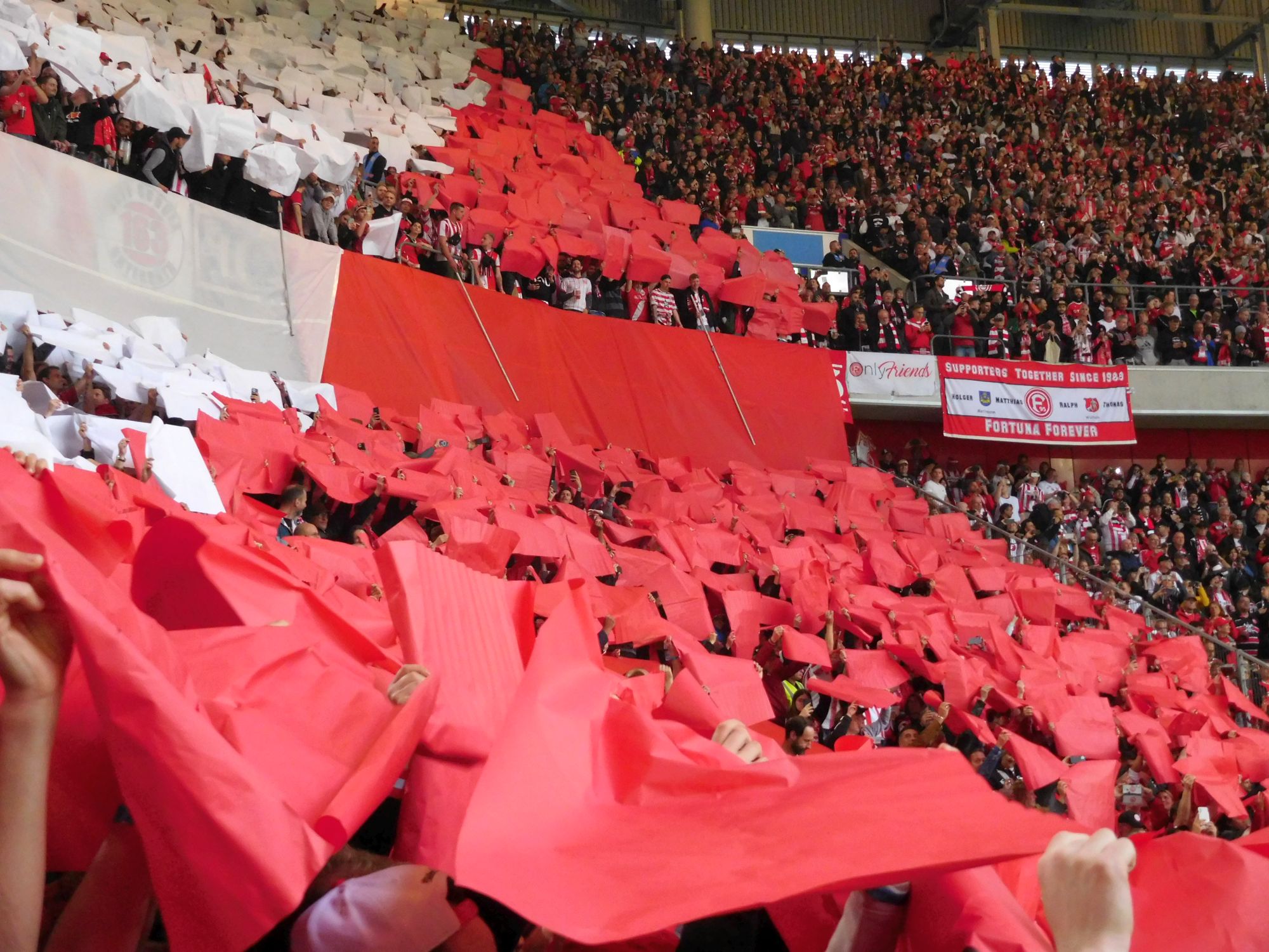 F95 vs Bochum: Da war dien rotweiße Welt noch in Ordnung (Foto: FP)
