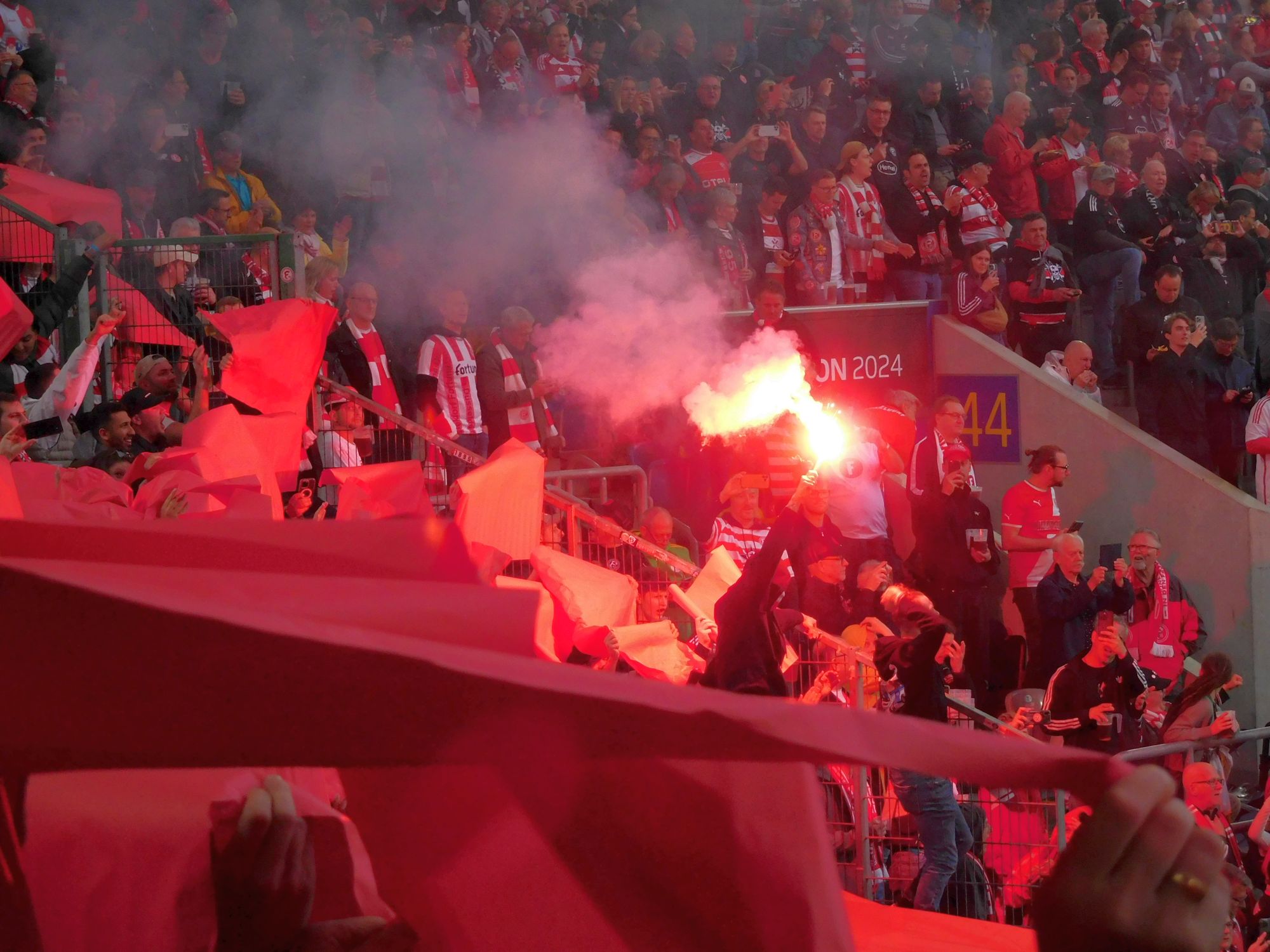 F95 vs Bochum: Bisschen Feuer an ungewohnter Stelle (Foto: FP)
