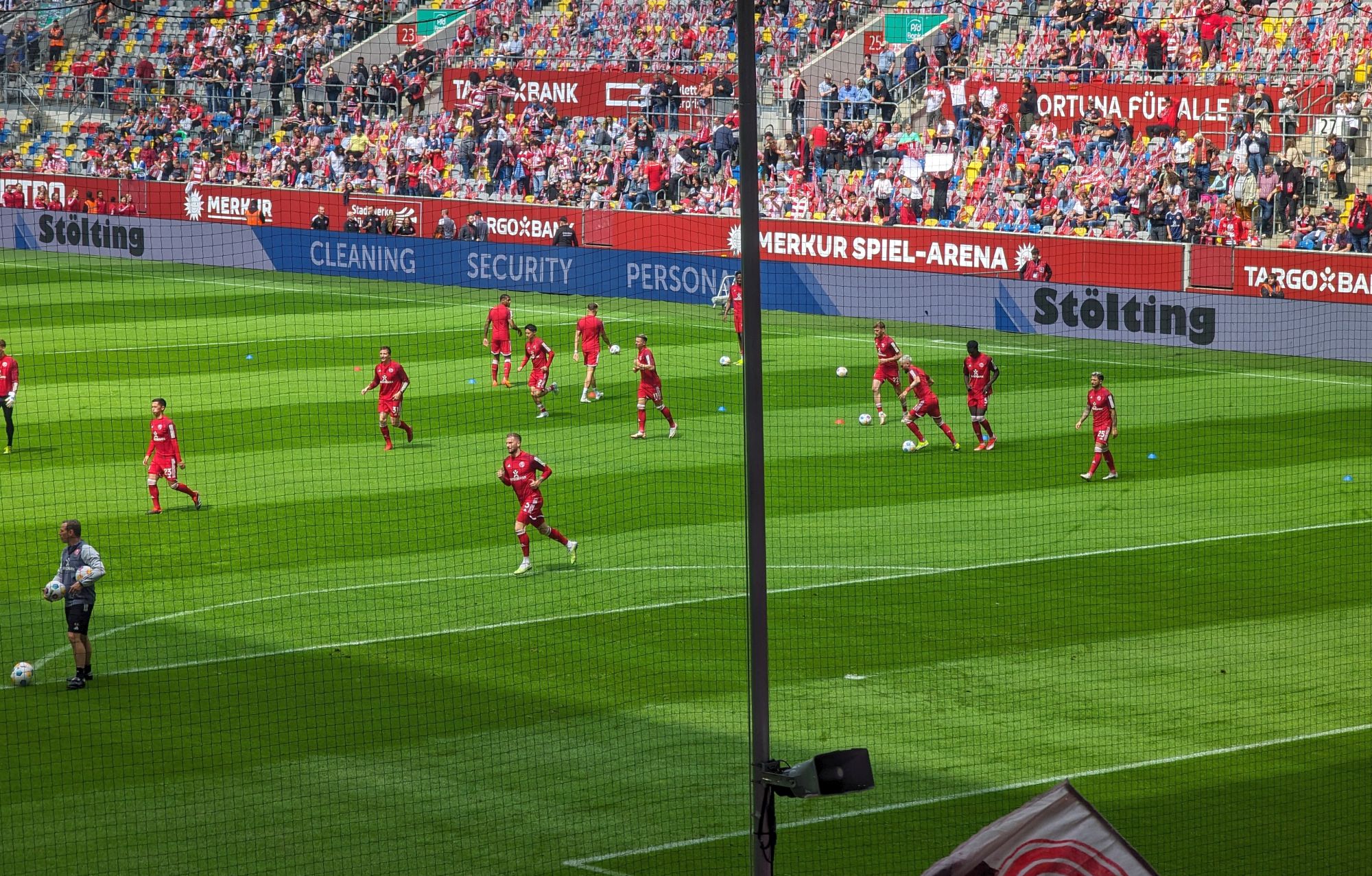 F95 vs Magdeburg: Unsere Jungs beim Aufwärmen (Foto: FP)