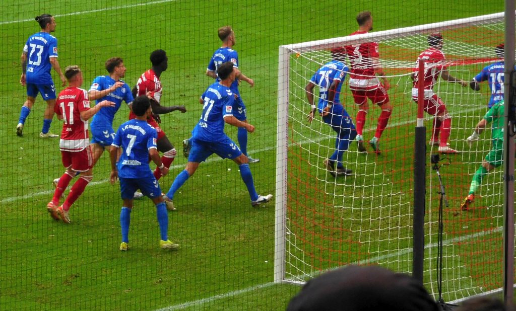 F95 vs Magdeburg: Alle Mann im Sechzehner (Foto: FP)