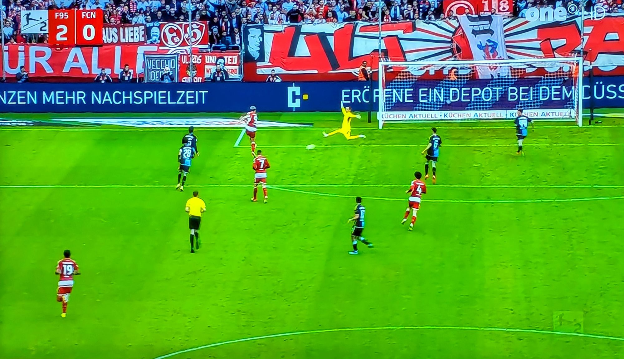 F95 vs Nürnberg: Vince Vermeij macht das 2:0 (Screenshot ARD)