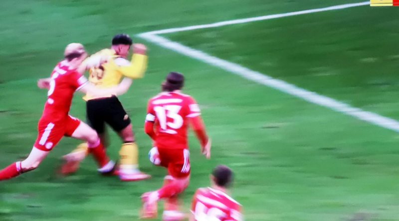 Dynamo vs F95: Damals als Klarer gefoult wurde (Screenshot Sky)