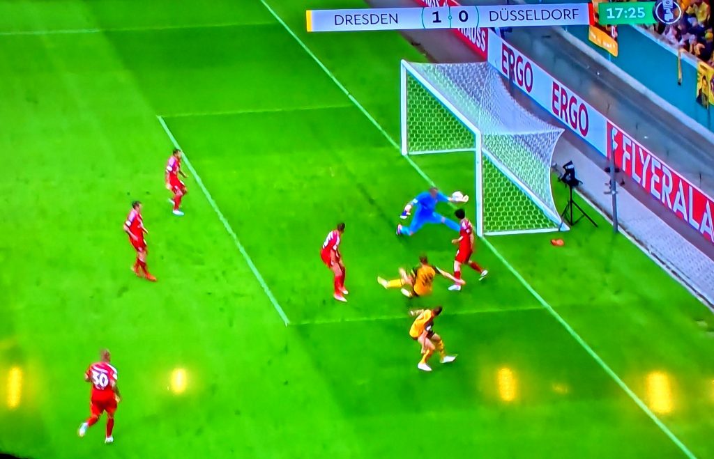 Dresden vs F95: Ausgerechnet Daferner... (Screenshot Sky)