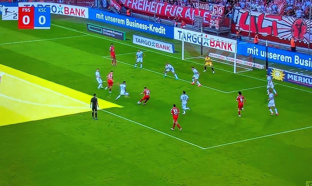 F95 vs KSC: Ein, zwei, drei Schüsse - kein Tor (Screenshot ARD)