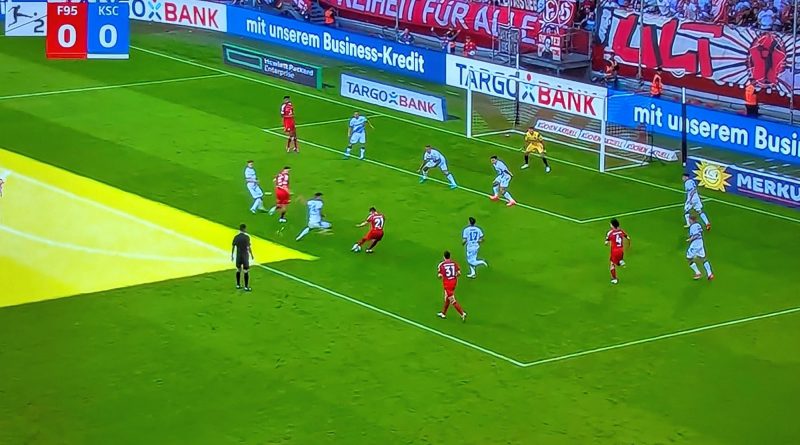 F95 vs KSC: Ein, zwei, drei Schüsse - kein Tor (Screenshot ARD)