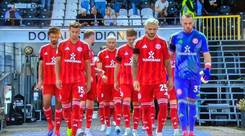 Ulm vs F95: Bedröppelt nach der Pause (Screenshot Sky)