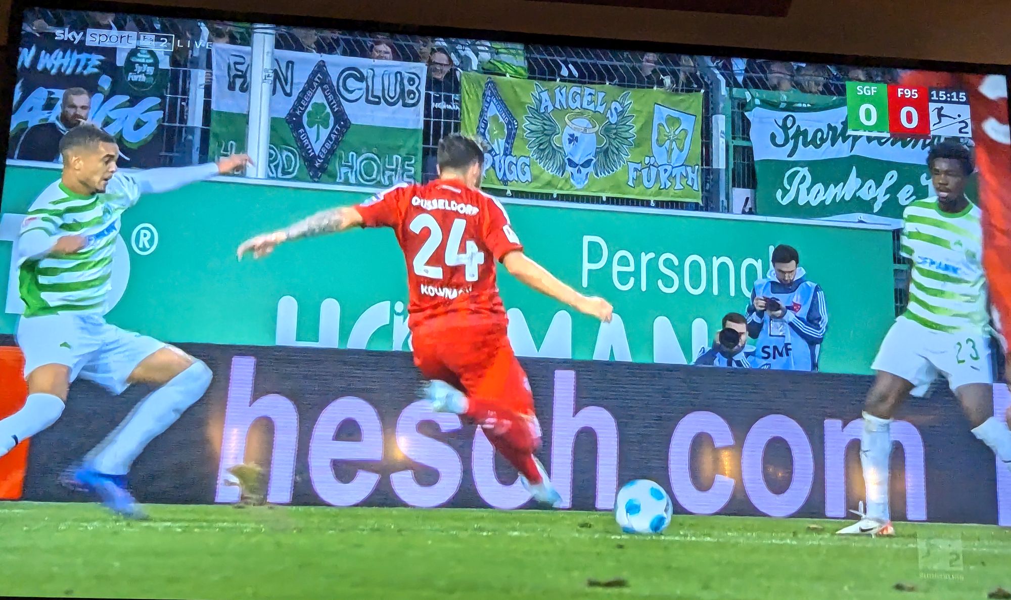 Fürth vs F95: So schießt Dawid Kownacki (Screenshot Sky)