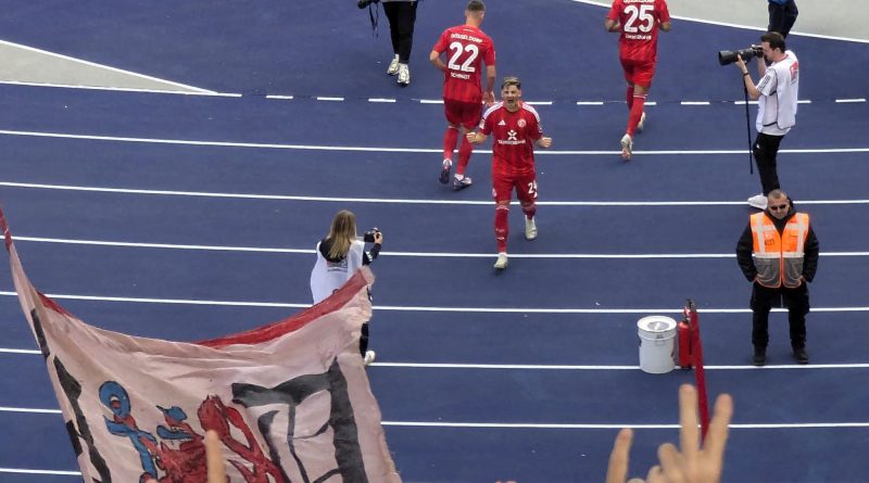 Hertha vs F95: Dawid Kownacki feiert sein Tor zum 1:0 (Foto: FP)